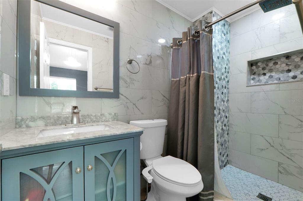 En Venta: $298,000 (2 camas, 2 baños, 1120 Pies cuadrados)