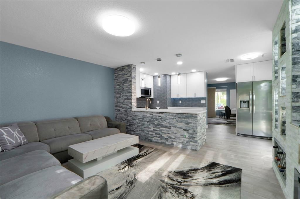 En Venta: $298,000 (2 camas, 2 baños, 1120 Pies cuadrados)