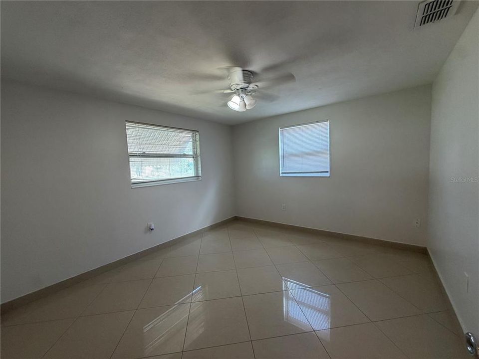 For Rent: $1,825 (3 beds, 1 baths, 1176 Square Feet)