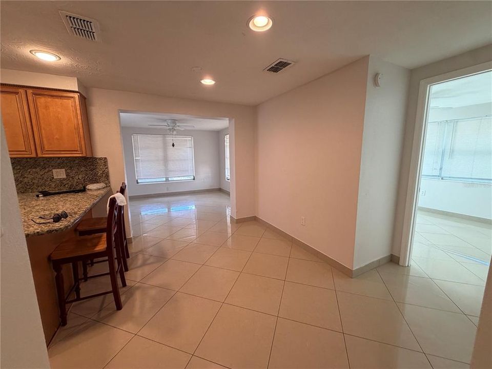 For Rent: $1,825 (3 beds, 1 baths, 1176 Square Feet)