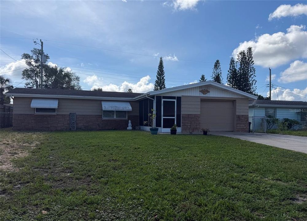 For Rent: $1,825 (3 beds, 1 baths, 1176 Square Feet)