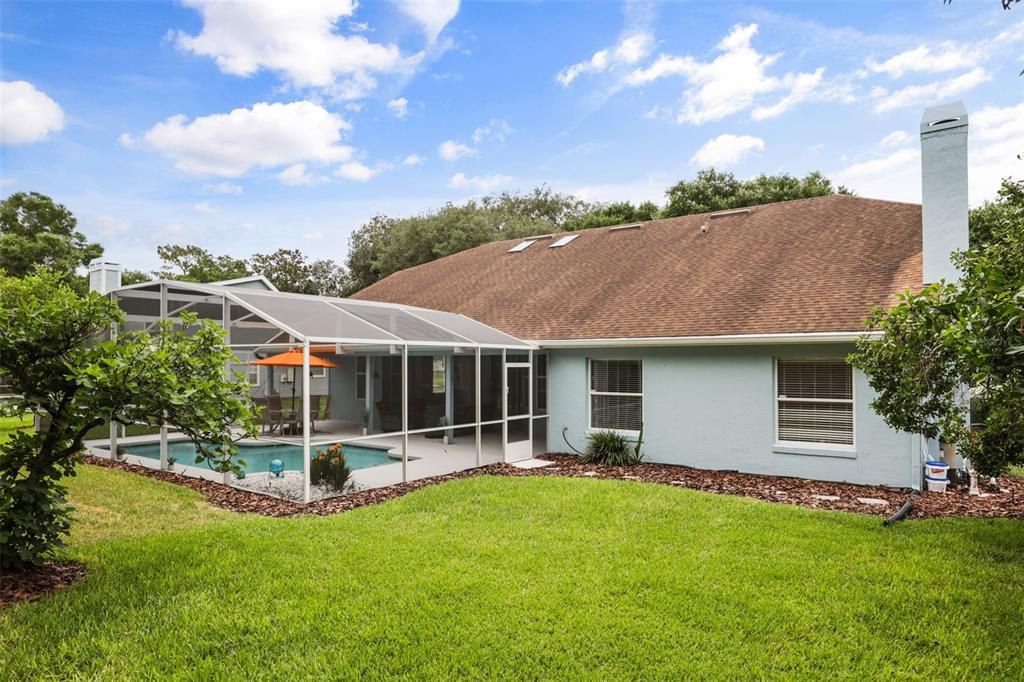 For Sale: $705,000 (4 beds, 2 baths, 2631 Square Feet)