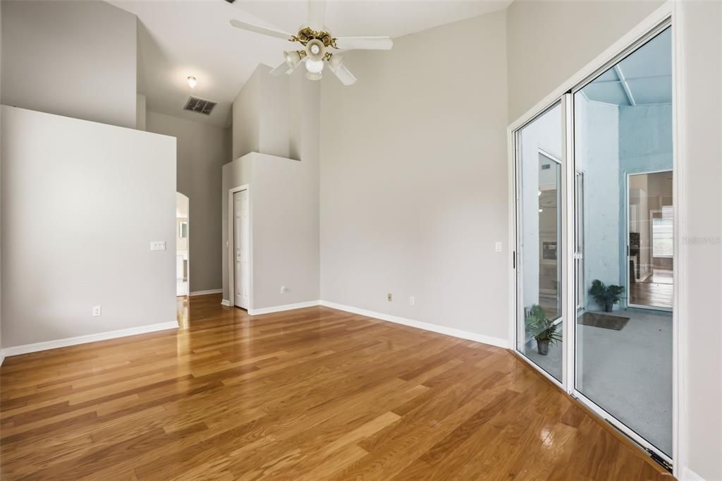 For Sale: $705,000 (4 beds, 2 baths, 2631 Square Feet)
