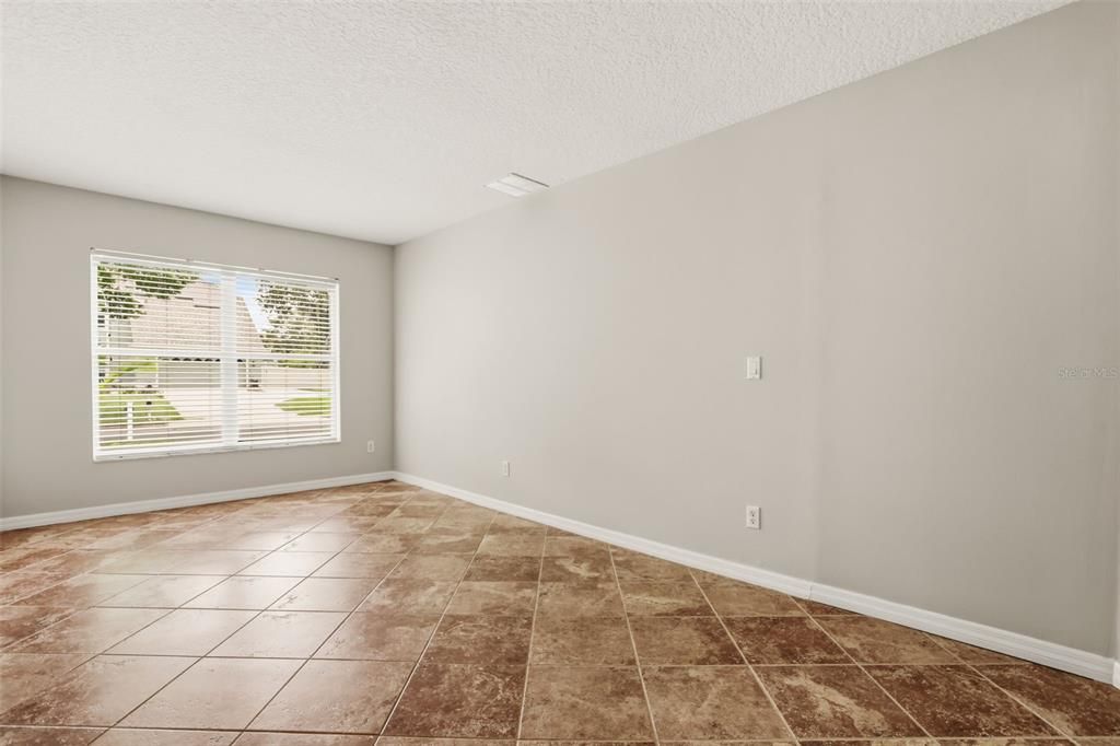 For Sale: $705,000 (4 beds, 2 baths, 2631 Square Feet)