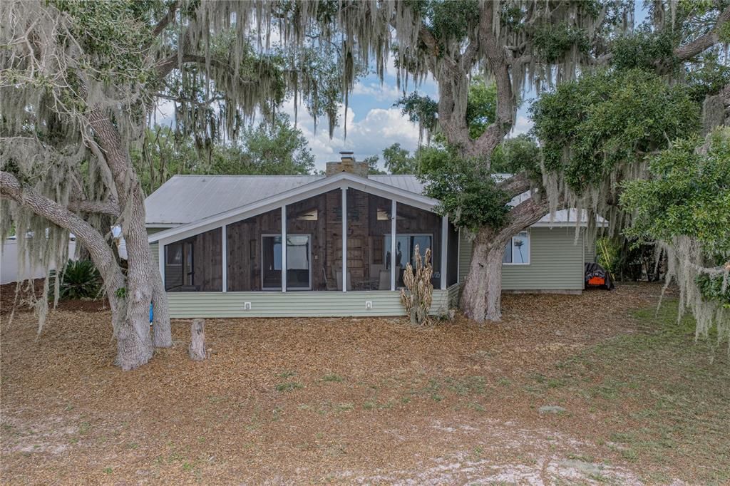 For Sale: $899,000 (4 beds, 3 baths, 2660 Square Feet)