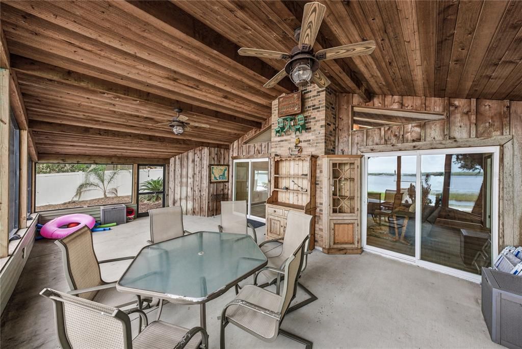 For Sale: $899,000 (4 beds, 3 baths, 2660 Square Feet)