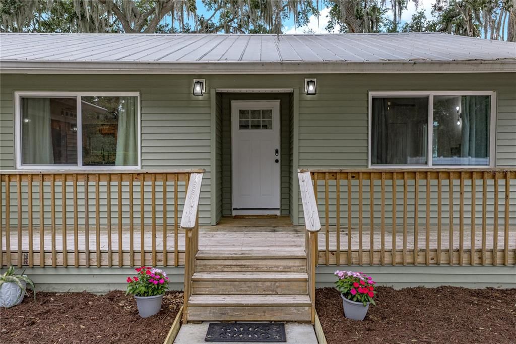 For Sale: $899,000 (4 beds, 3 baths, 2660 Square Feet)