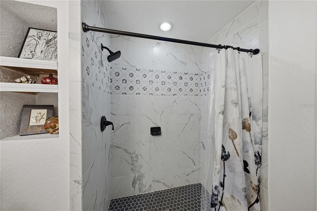 For Sale: $899,000 (4 beds, 3 baths, 2660 Square Feet)