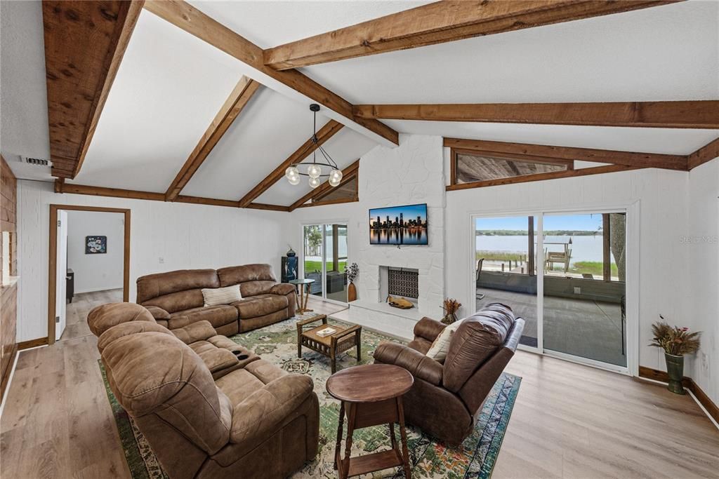 For Sale: $899,000 (4 beds, 3 baths, 2660 Square Feet)