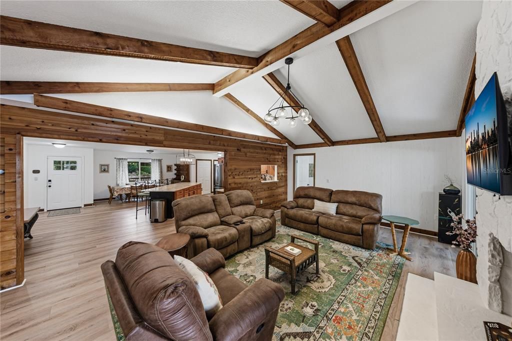 For Sale: $899,000 (4 beds, 3 baths, 2660 Square Feet)