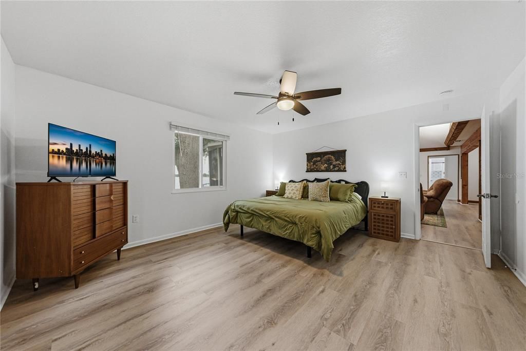 For Sale: $899,000 (4 beds, 3 baths, 2660 Square Feet)