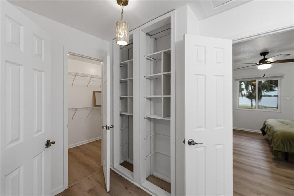 For Sale: $899,000 (4 beds, 3 baths, 2660 Square Feet)