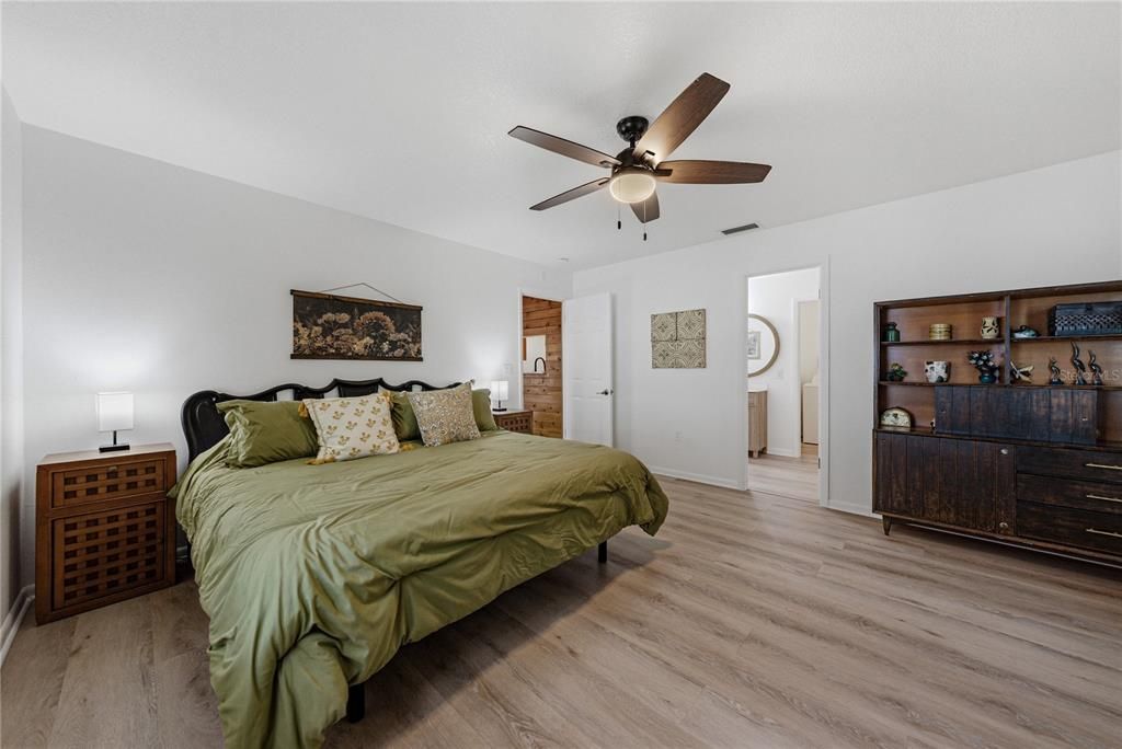 For Sale: $899,000 (4 beds, 3 baths, 2660 Square Feet)