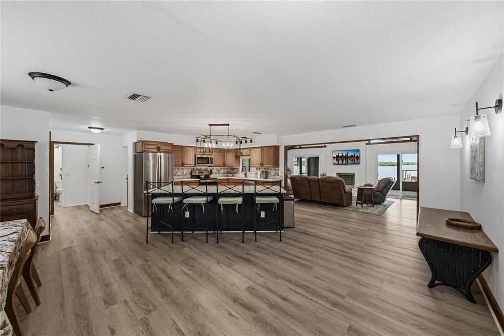 For Sale: $899,000 (4 beds, 3 baths, 2660 Square Feet)