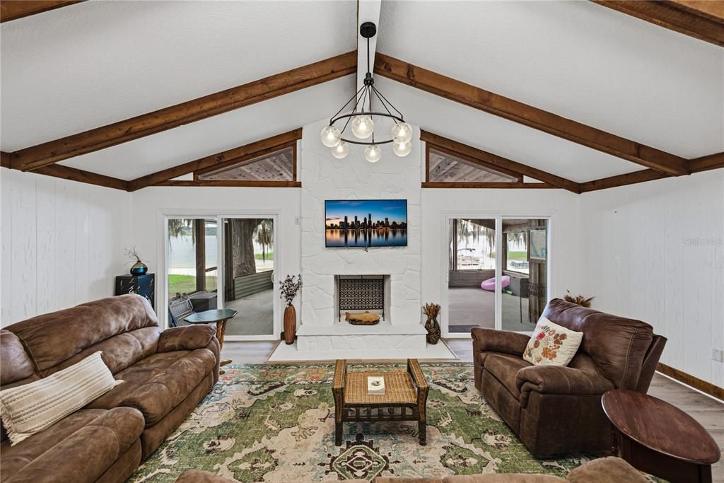 For Sale: $899,000 (4 beds, 3 baths, 2660 Square Feet)