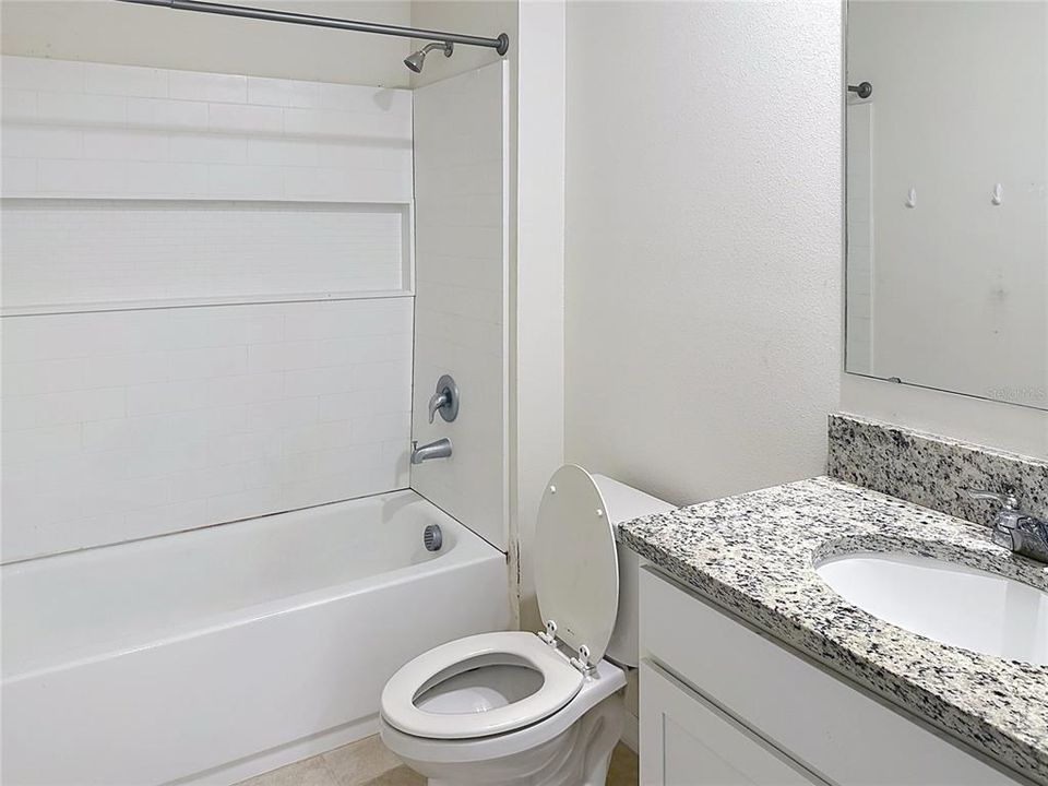 На продажу: $399,000 (4 спален, 2 ванн, 1846 Квадратных фут)