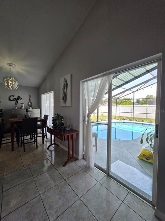 For Rent: $2,600 (3 beds, 2 baths, 1344 Square Feet)