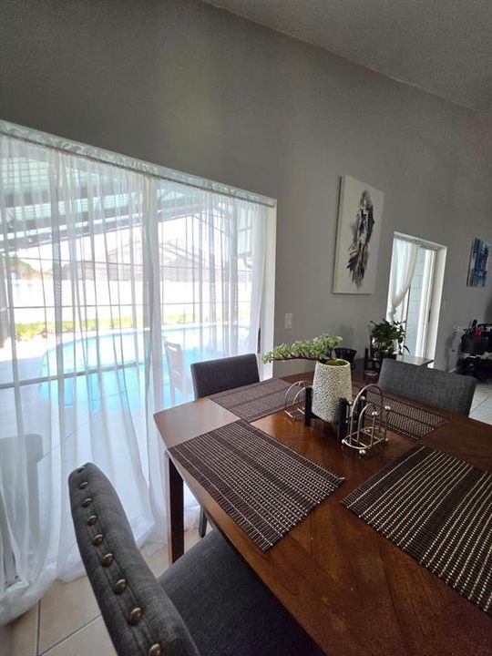 For Rent: $2,600 (3 beds, 2 baths, 1344 Square Feet)