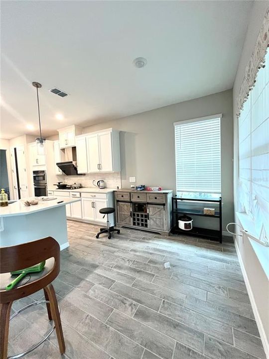 For Rent: $3,500 (5 beds, 3 baths, 2892 Square Feet)