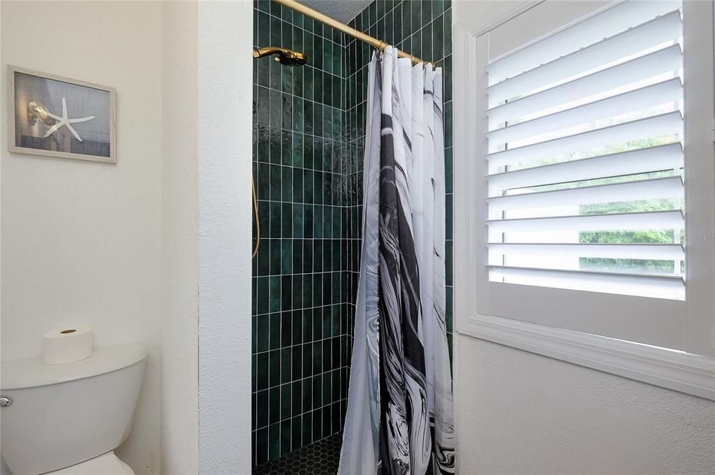 For Sale: $299,000 (2 beds, 0 baths, 1152 Square Feet)