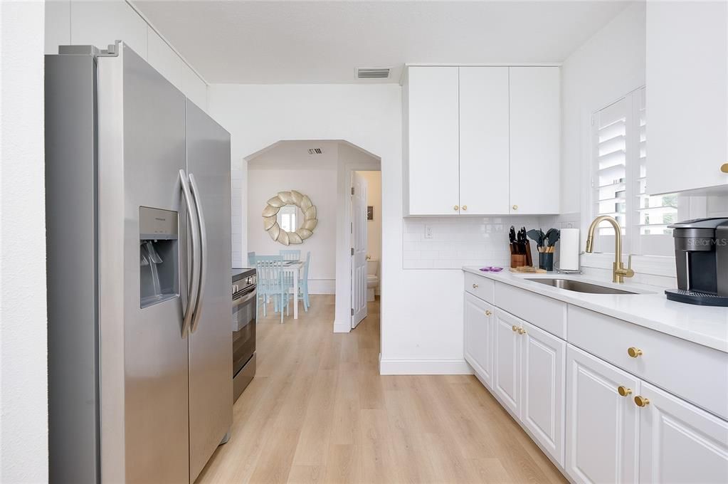 For Sale: $299,000 (2 beds, 0 baths, 1152 Square Feet)