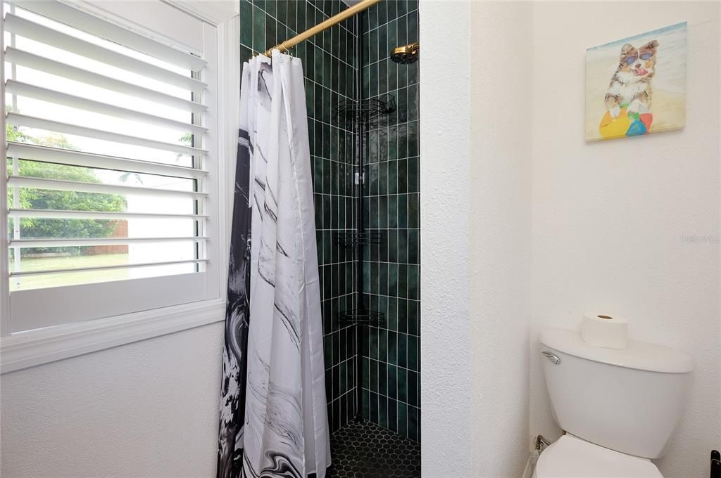 For Sale: $299,000 (2 beds, 0 baths, 1152 Square Feet)