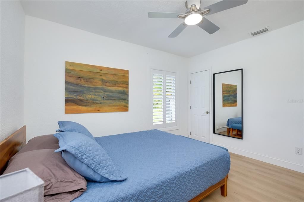 For Sale: $299,000 (2 beds, 0 baths, 1152 Square Feet)