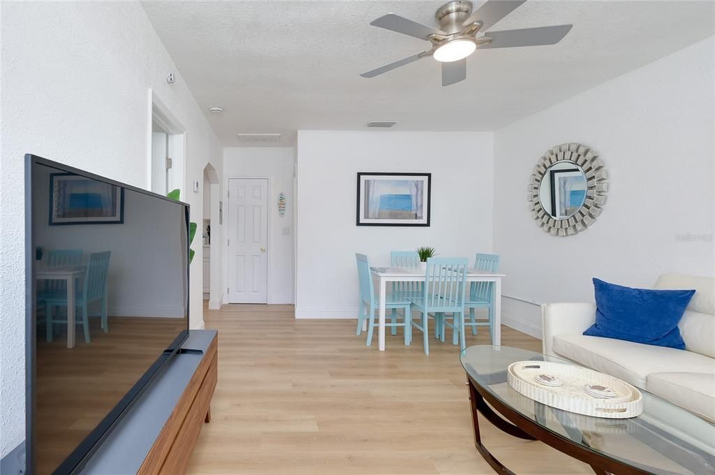 For Sale: $299,000 (2 beds, 0 baths, 1152 Square Feet)