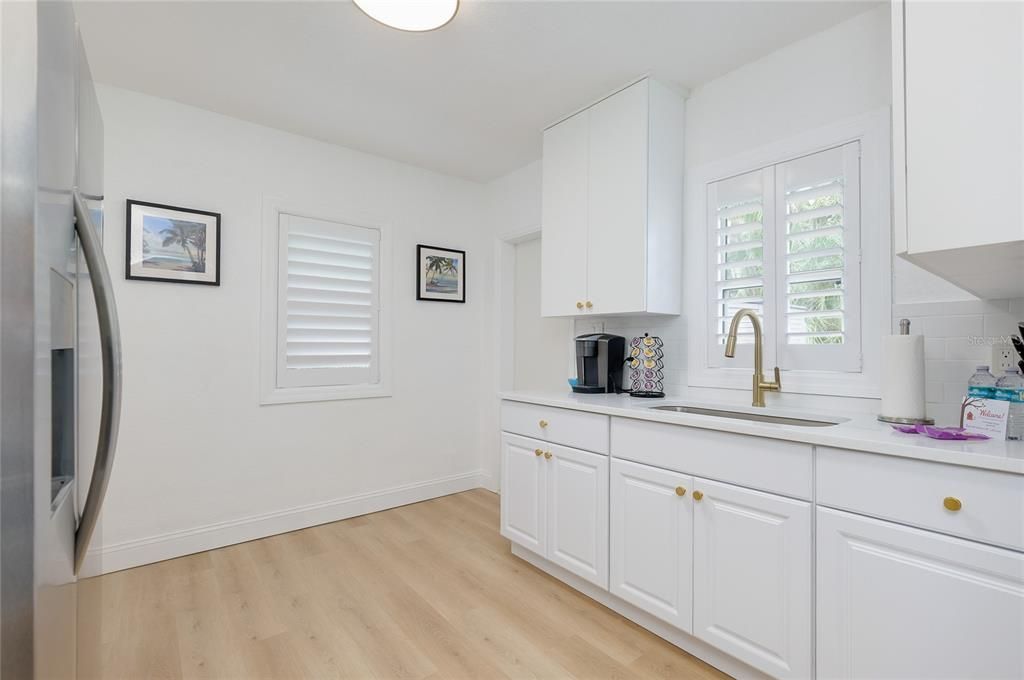 For Sale: $299,000 (2 beds, 0 baths, 1152 Square Feet)