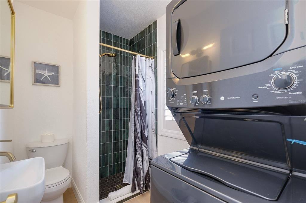 For Sale: $299,000 (2 beds, 0 baths, 1152 Square Feet)