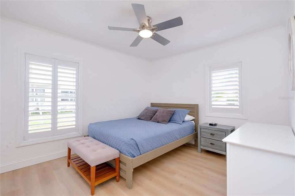 For Sale: $299,000 (2 beds, 0 baths, 1152 Square Feet)