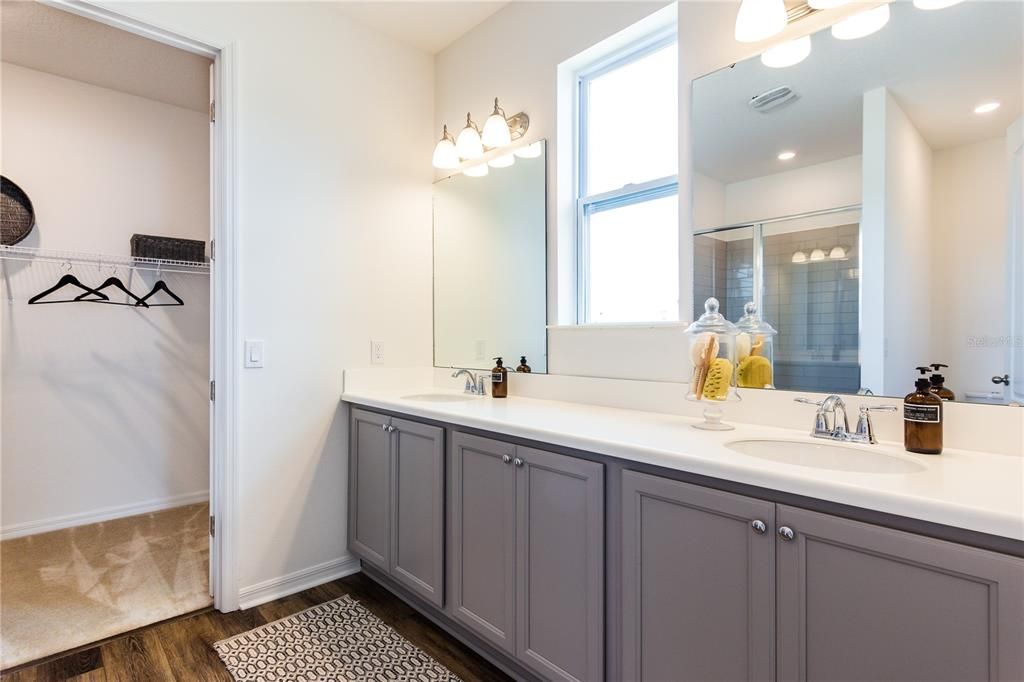For Rent: $2,350 (3 beds, 2 baths, 2225 Square Feet)