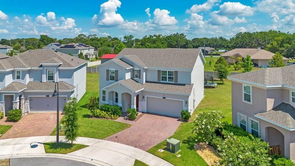 For Sale: $499,900 (4 beds, 2 baths, 2580 Square Feet)