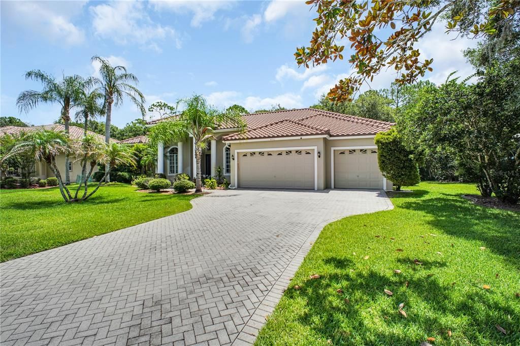 En Venta: $1,055,000 (4 camas, 3 baños, 3189 Pies cuadrados)