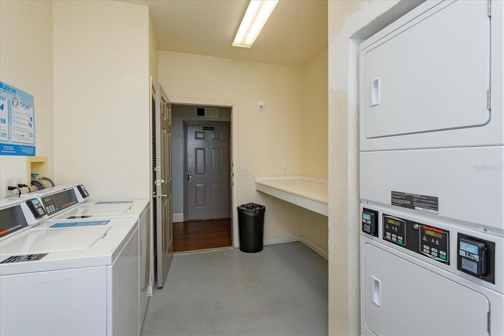 For Rent: $1,350 (0 beds, 1 baths, 481 Square Feet)