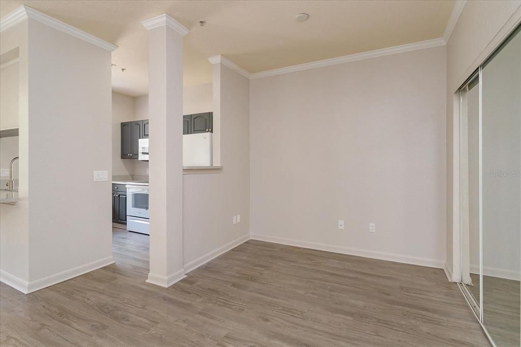 For Rent: $1,350 (0 beds, 1 baths, 481 Square Feet)
