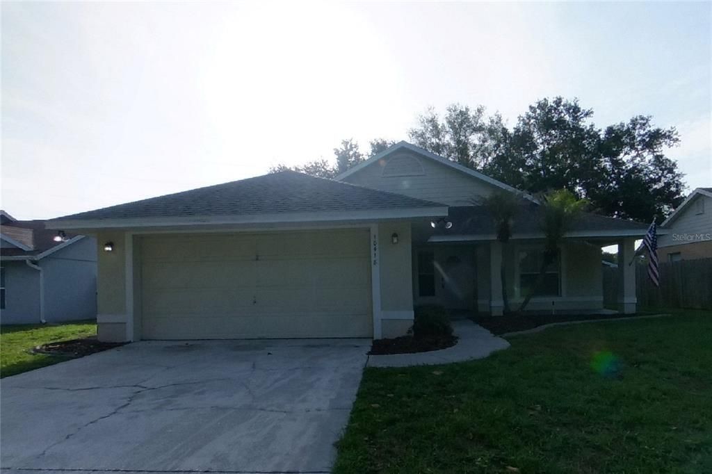For Rent: $2,199 (3 beds, 2 baths, 1293 Square Feet)