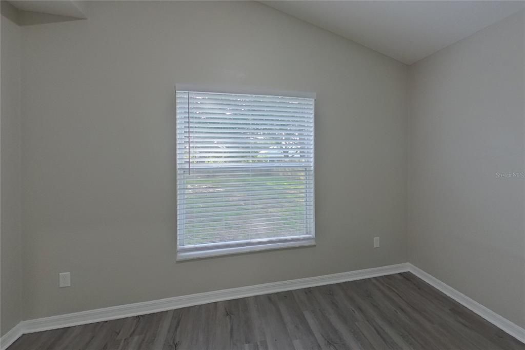 For Rent: $2,199 (3 beds, 2 baths, 1293 Square Feet)
