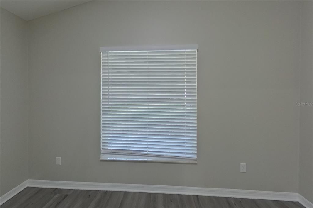 For Rent: $2,199 (3 beds, 2 baths, 1293 Square Feet)