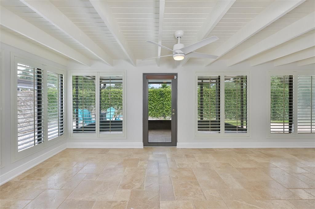 En Venta: $625,000 (3 camas, 2 baños, 1860 Pies cuadrados)