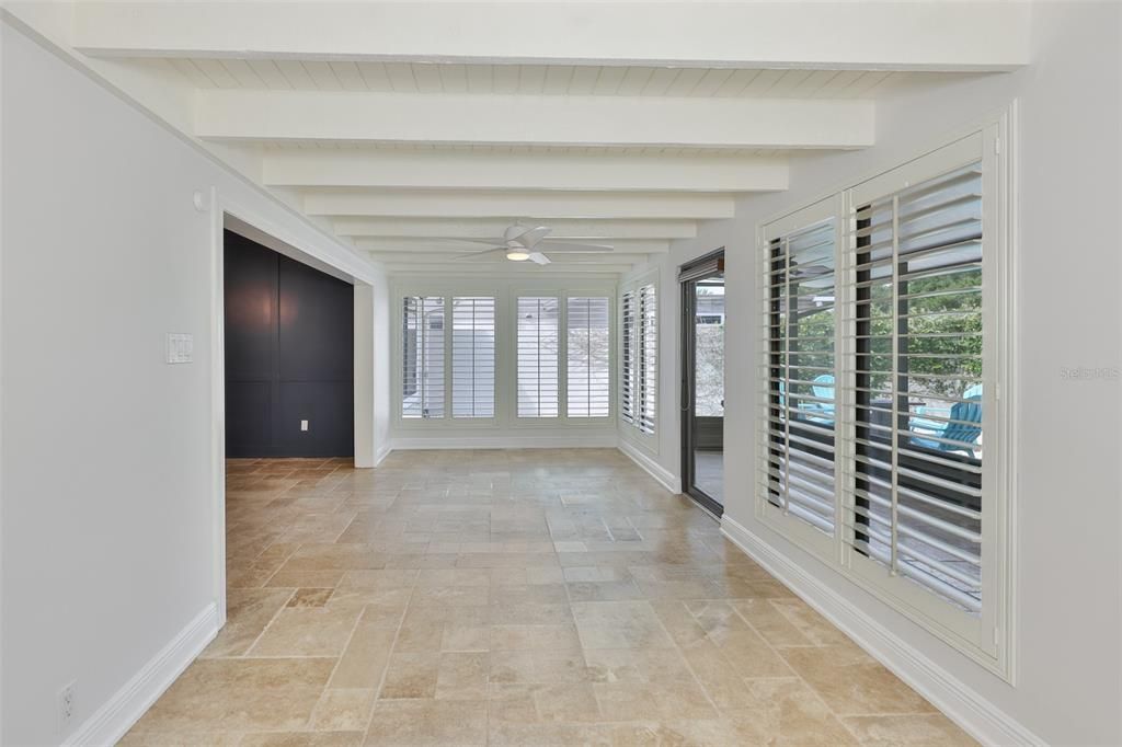 En Venta: $625,000 (3 camas, 2 baños, 1860 Pies cuadrados)