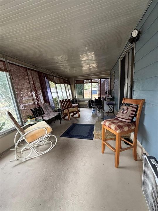 For Sale: $149,900 (2 beds, 2 baths, 1394 Square Feet)