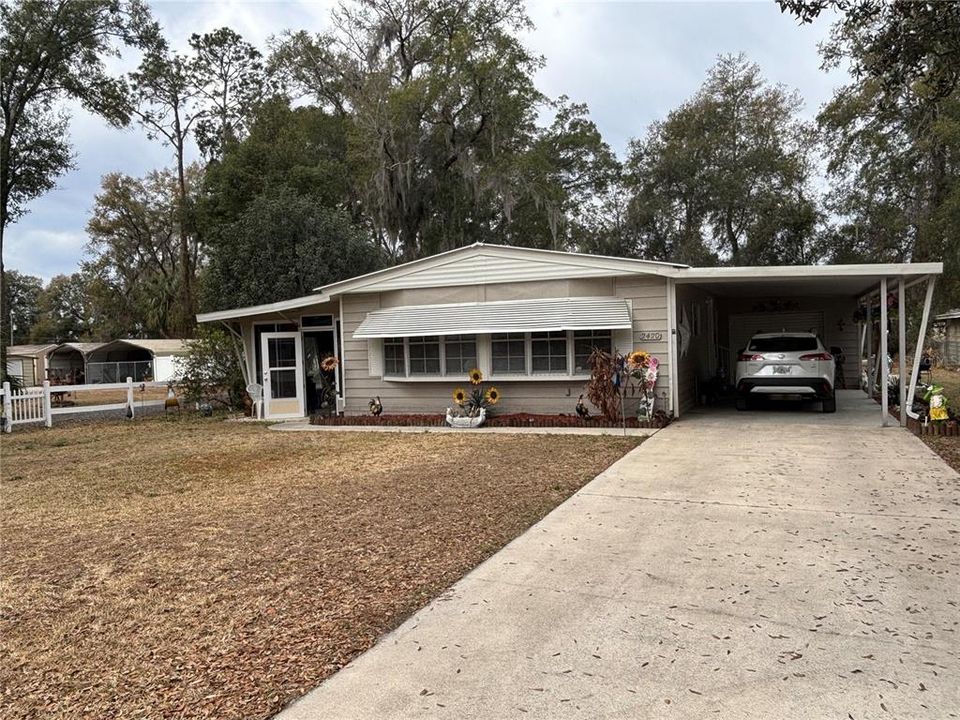 For Sale: $149,900 (2 beds, 2 baths, 1394 Square Feet)