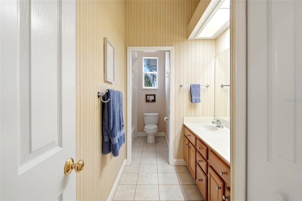 For Sale: $1,650,000 (5 beds, 4 baths, 3770 Square Feet)