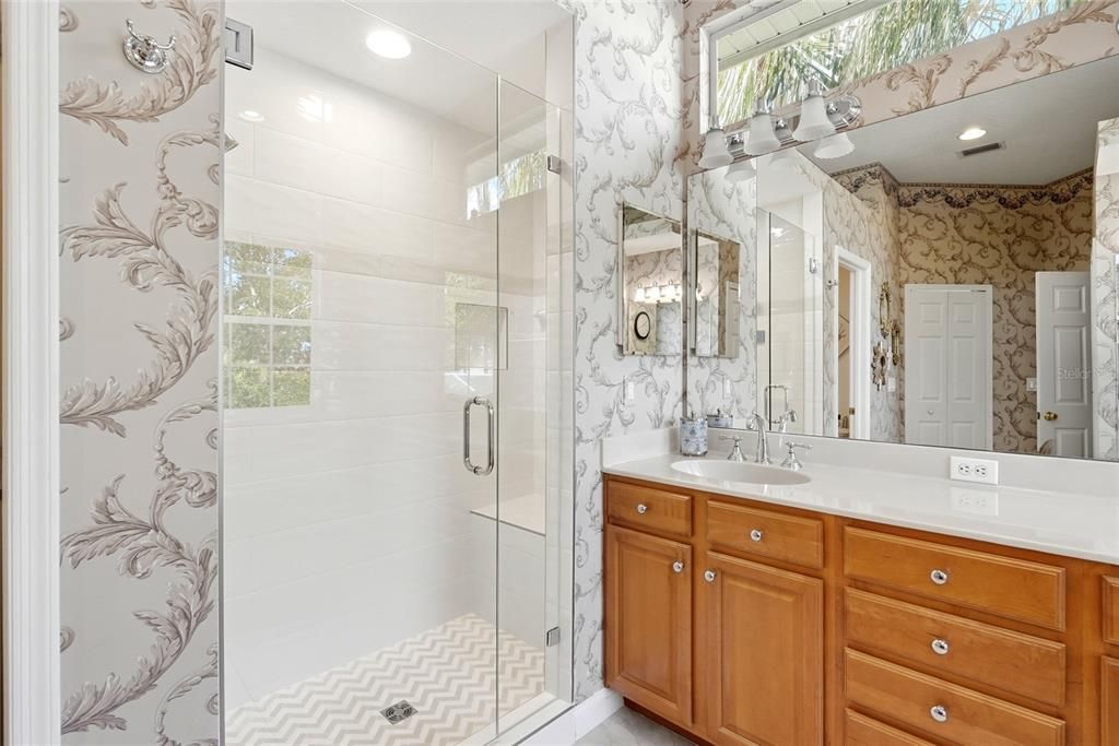 For Sale: $1,650,000 (5 beds, 4 baths, 3770 Square Feet)