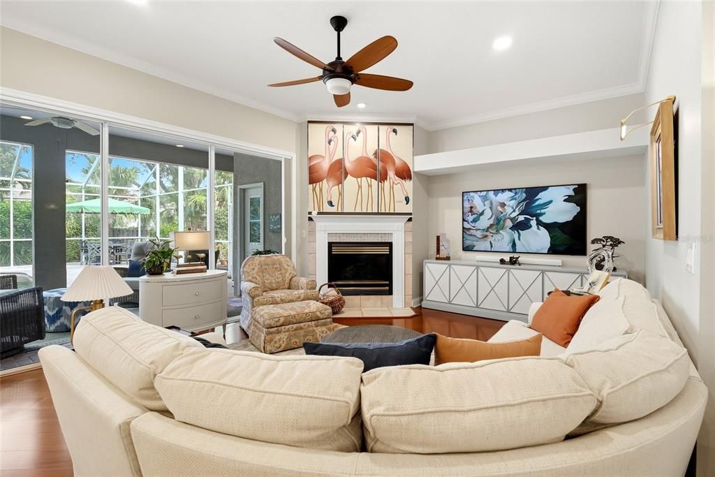 For Sale: $1,650,000 (5 beds, 4 baths, 3770 Square Feet)