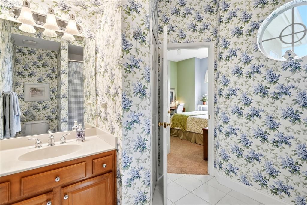 For Sale: $1,650,000 (5 beds, 4 baths, 3770 Square Feet)