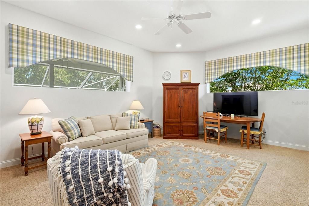 For Sale: $1,650,000 (5 beds, 4 baths, 3770 Square Feet)