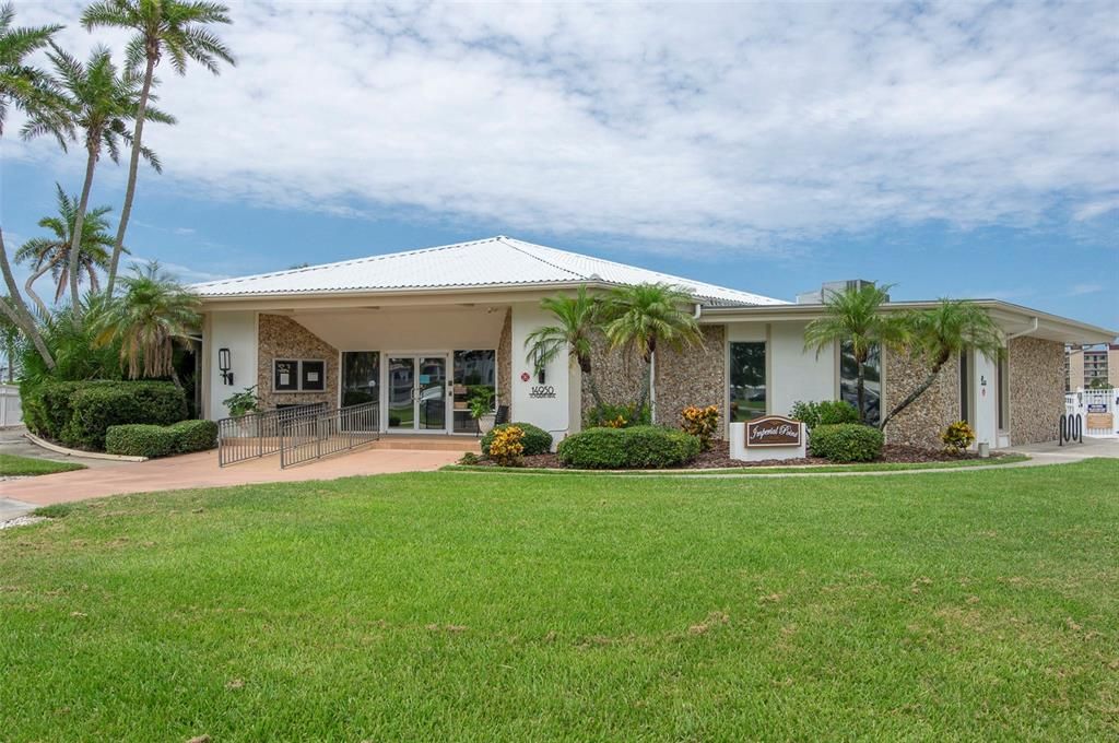 For Sale: $349,000 (2 beds, 2 baths, 1400 Square Feet)