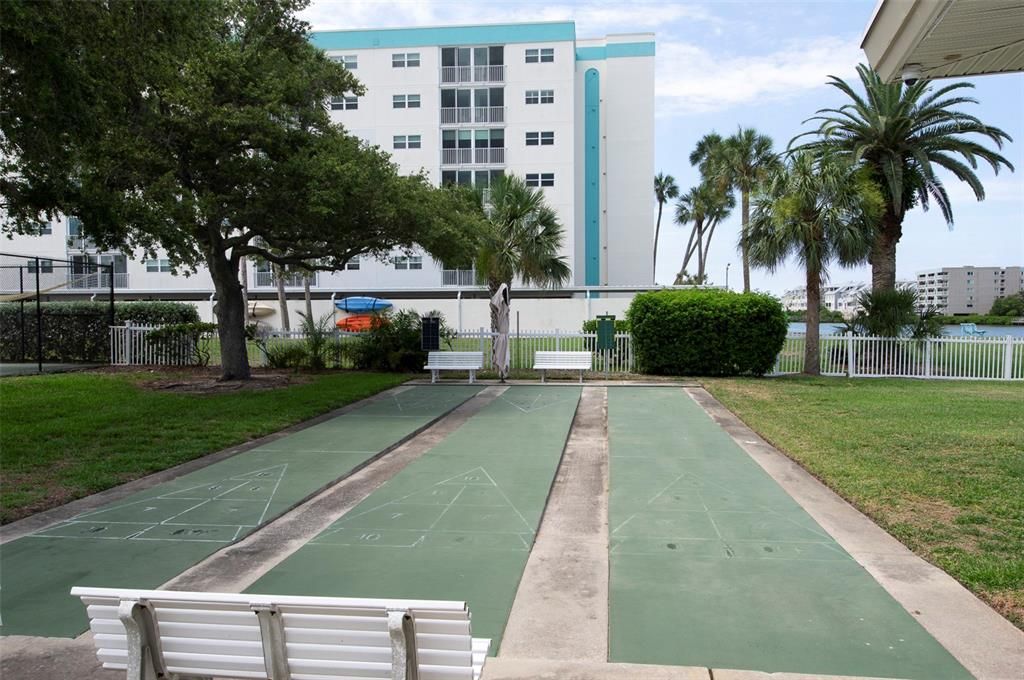 For Sale: $349,000 (2 beds, 2 baths, 1400 Square Feet)